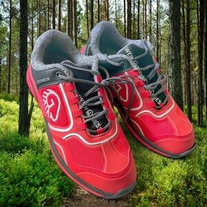 Giesswein Vibrant Red and grey Sneakers